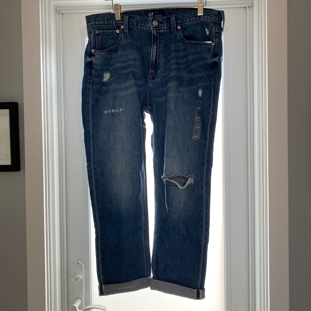 Gap Boyfriend jeans, NWT New, relaxed size 12
